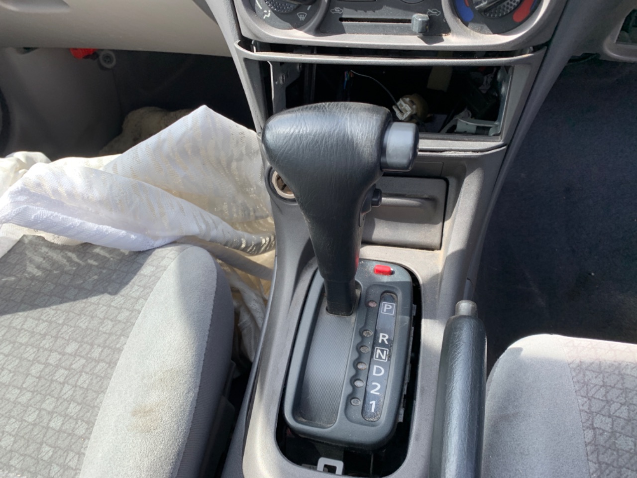 sunny 2560px-1981_Datsun_Sunny_ZX_(